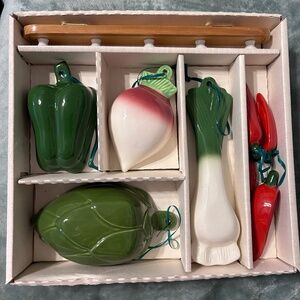 Vintage Avon vegetable measuring spoons decoration